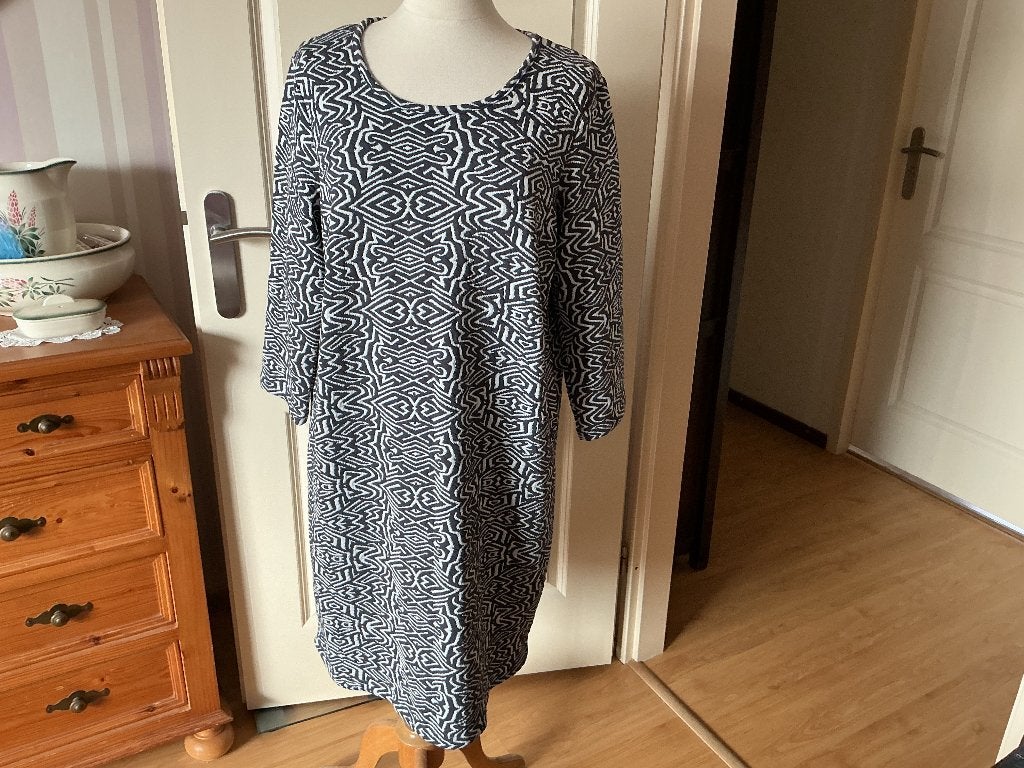 Blauw/witte jurk van yoek. Maat m=42-44, Kleding | Dames, Yoek, Blauw, Maat 42/44 (L), Ophalen of Verzenden