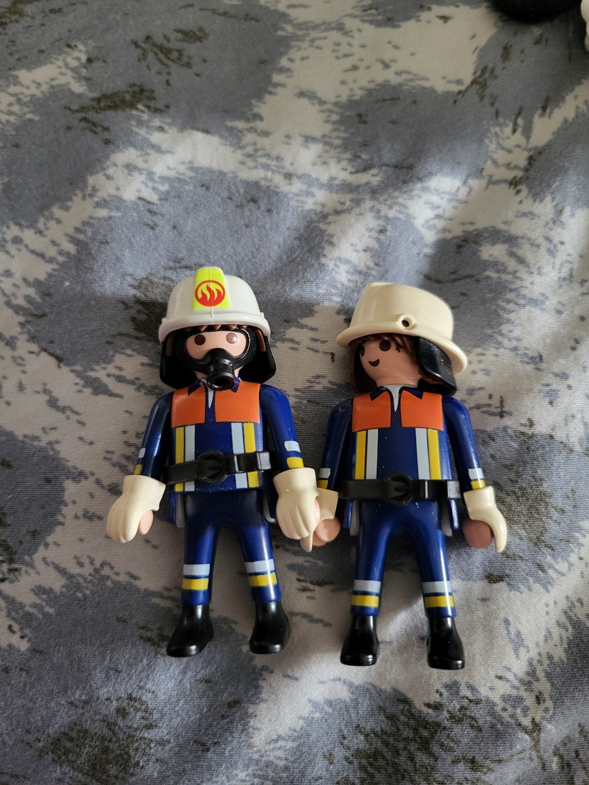 playmobil  brandweer  man en vrouw, Kinderen en Baby's, Ophalen of Verzenden, Gebruikt, Losse onderdelen, Figuren