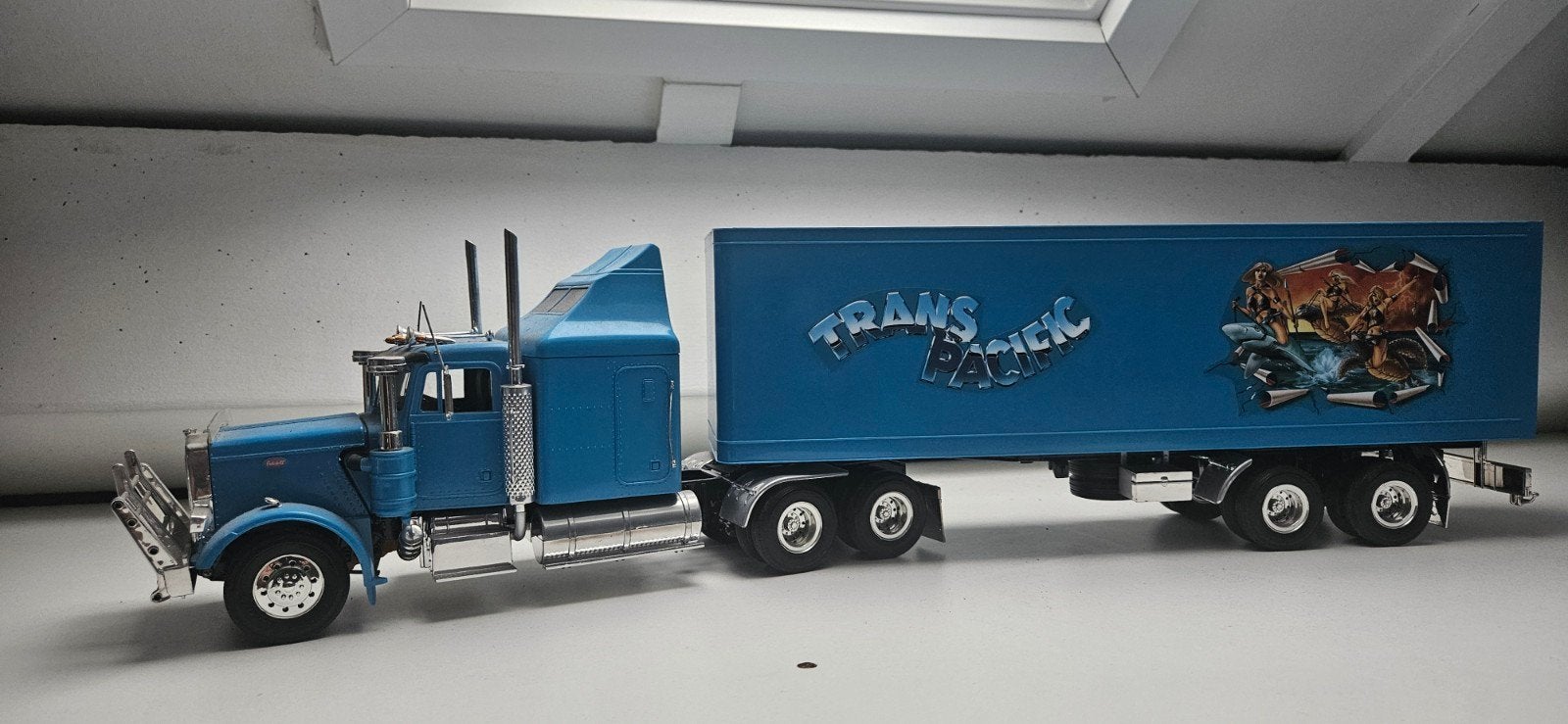 peterbilt359 schaal 1,24, Hobby en Vrije tijd, Ophalen of Verzenden, Bus of Vrachtwagen, Revell