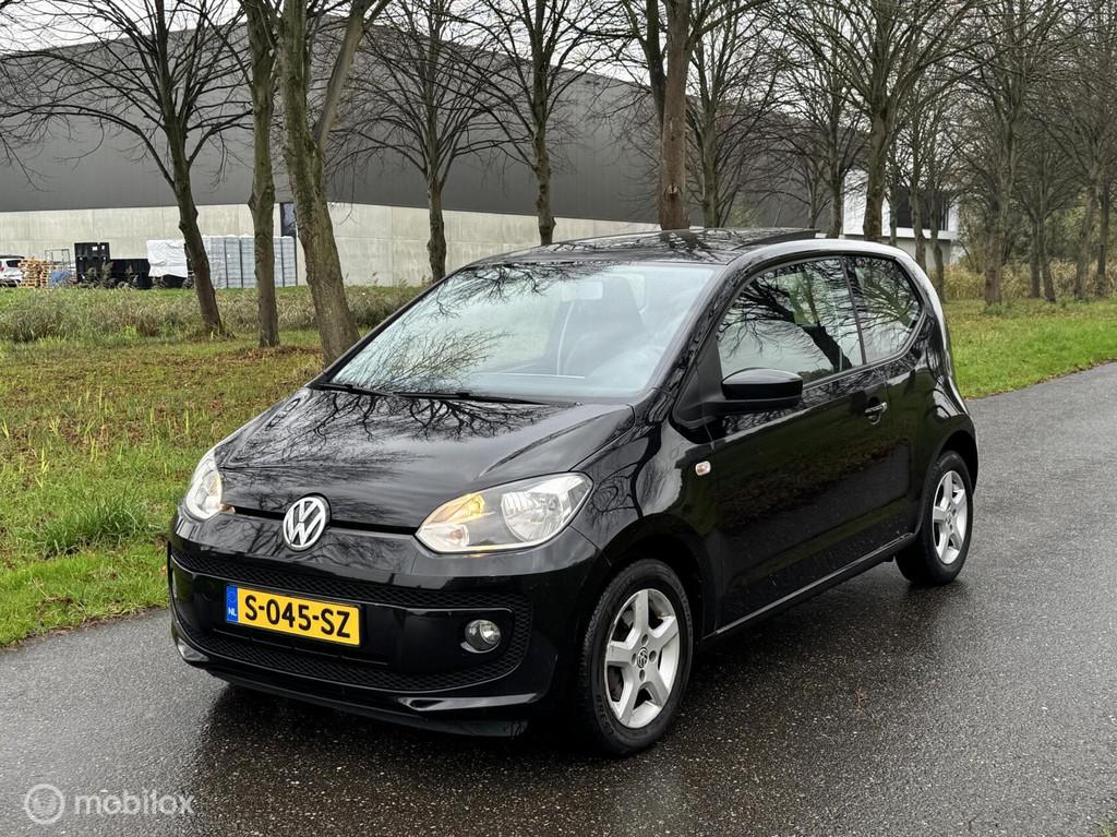 Volkswagen Up! 1.0 take up!*PANODAK*STOELVERWARMING*NEW APK, Voorwielaandrijving, Euro 5, Stof, Gebruikt