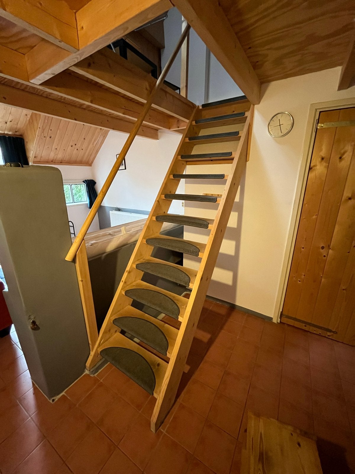 1x Houten trap, ca. 3 meter lang, 72 cm breed, Ophalen, Gebruikt, Trap, 2 tot 4 meter