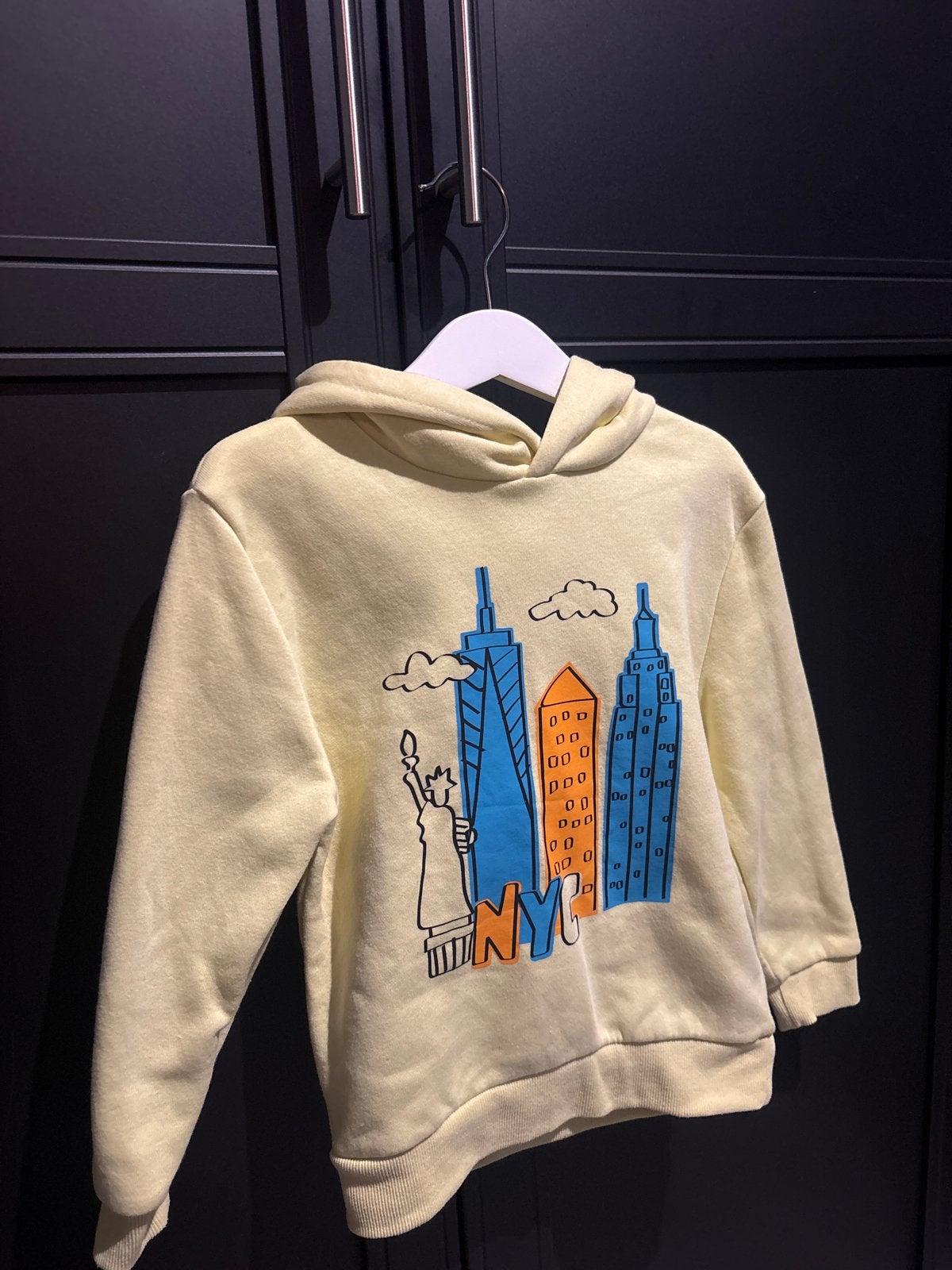 Primark Hoodie Geel NYC Print Maat 110 (4-5 jaar), Ophalen of Verzenden, Gebruikt, Jongen of Meisje