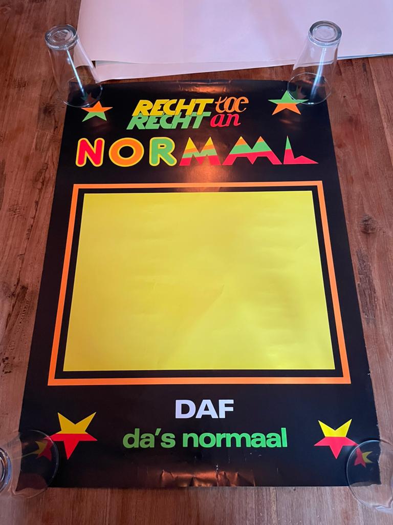 Tourposter Normaal - Recht toe Recht an, Ophalen of Verzenden, Zo goed als nieuw, A1 t/m A3, Muziek