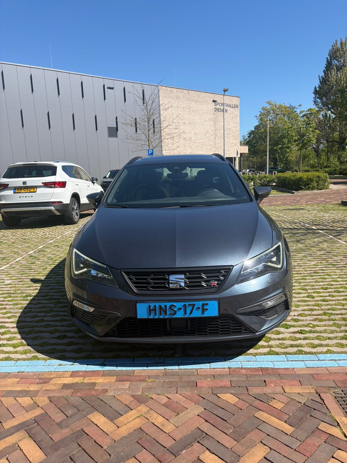 Seat Leon 2.0 TDI 150PK Dsg-7 2020 Grijs, Auto's, 1325 kg, 4 cilinders, Leon, Stationwagon