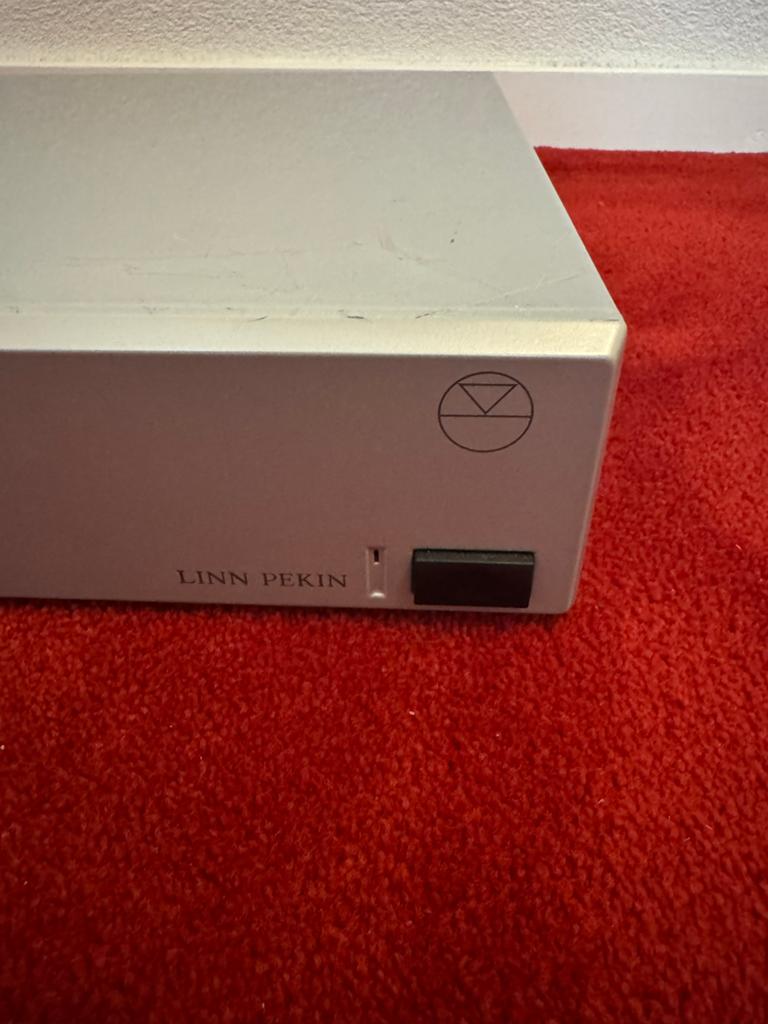 Linn Pekin FM Tuner, Audio, Tv en Foto, Tuners, Ophalen of Verzenden, Gebruikt, Analoog