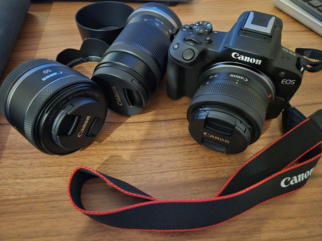 Canon EOS R50 digital camera+lenses bundle