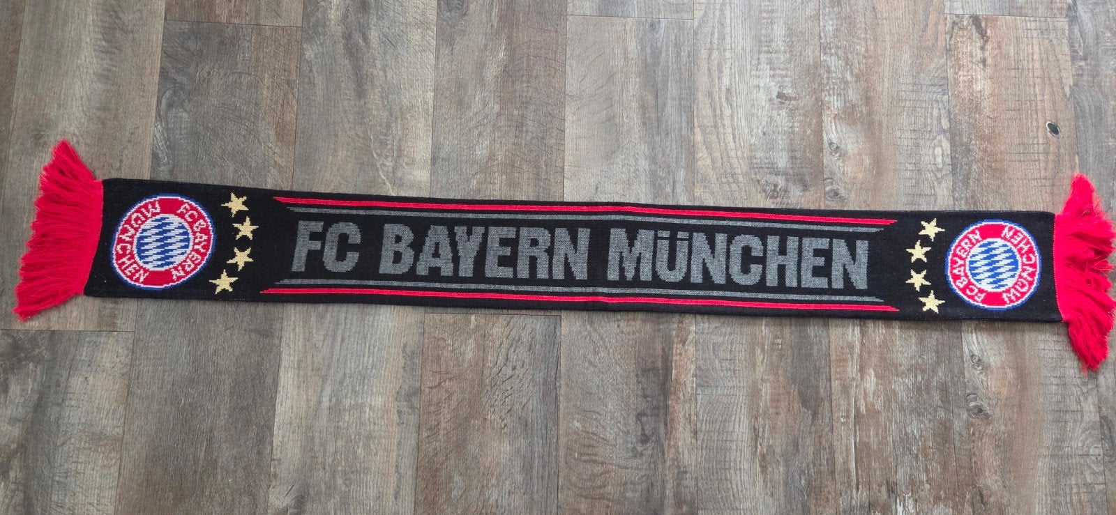 Sjaal FC Bayern Munchen, Verzamelen, Ophalen of Verzenden, Zo goed als nieuw, Buitenlandse clubs, Vaantje of Sjaal