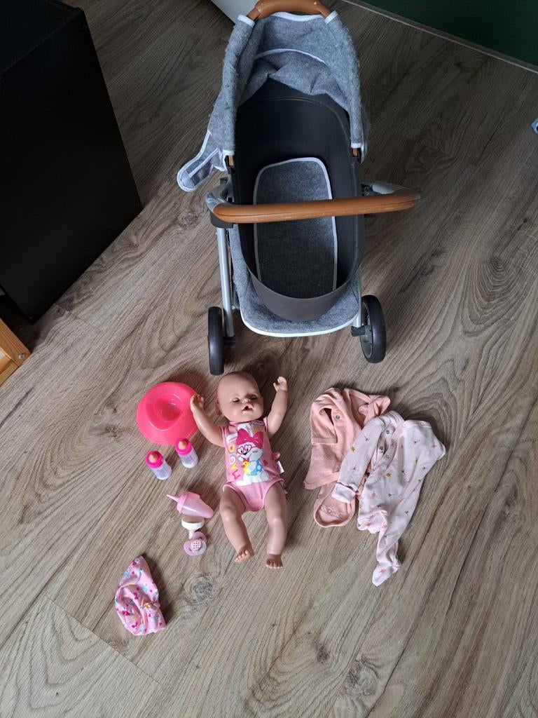 Baby Born met accessoires en 2-in-1 poppenwagen, Ophalen