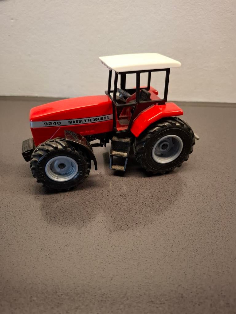 Te koop siku mf 9240, Ophalen of Verzenden, Zo goed als nieuw, Tractor of Landbouw, SIKU