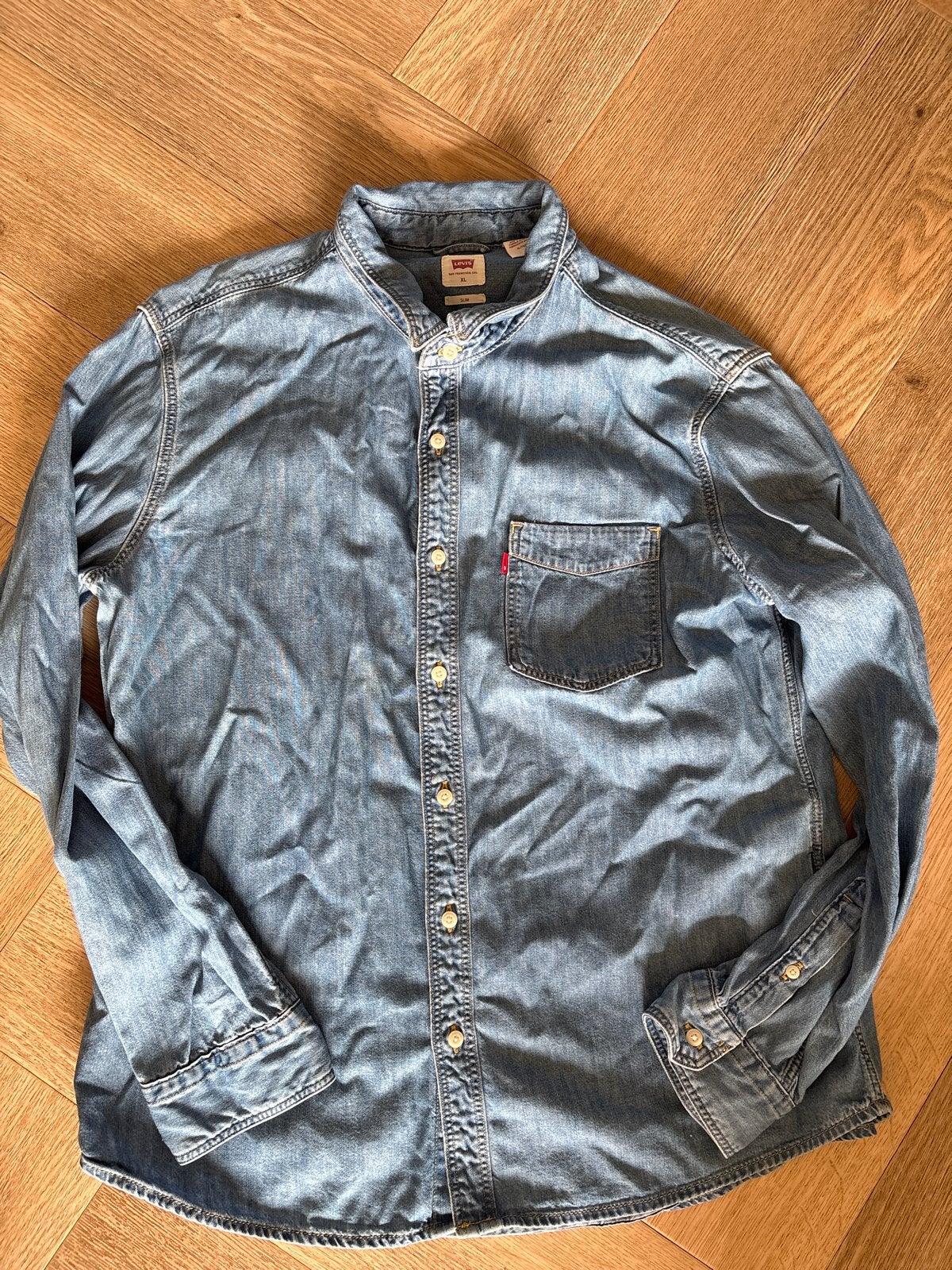 Levi's spijkerblouse met bandkraag - XL, Verzenden, Zo goed als nieuw, Blauw, Halswijdte 43/44 (XL)