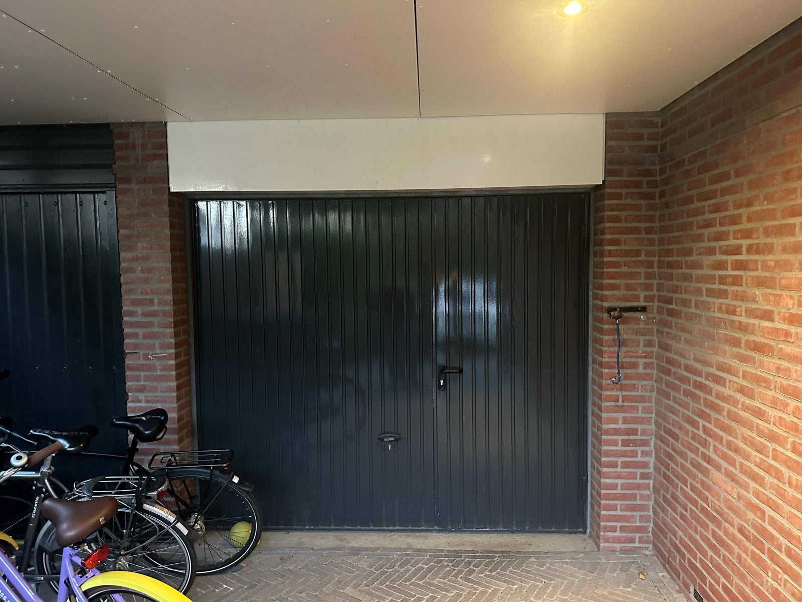 Novoferm Garagedeur - 245 cm breed, 207 cm hoog, Gebruikt, 120 cm of meer, Garagedeur, Ophalen of Verzenden