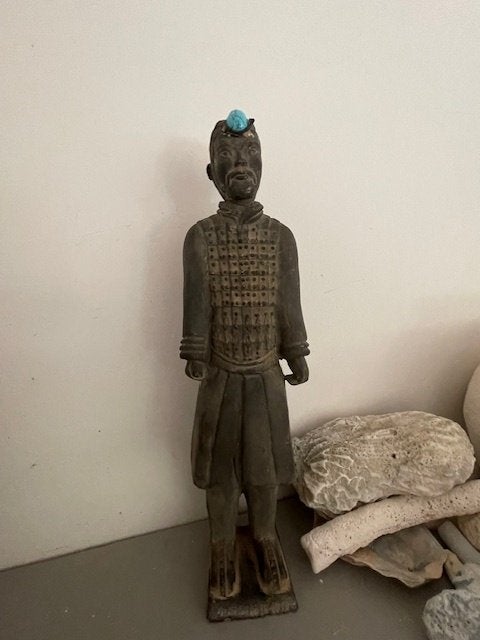 Beeldje Chinese terracotta krijger China met siersteen blauw, Ophalen, Steen/keramiek, Zwart, China