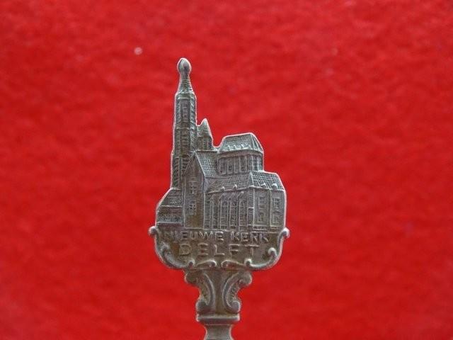 Lepeltje: Delft, Verzenden