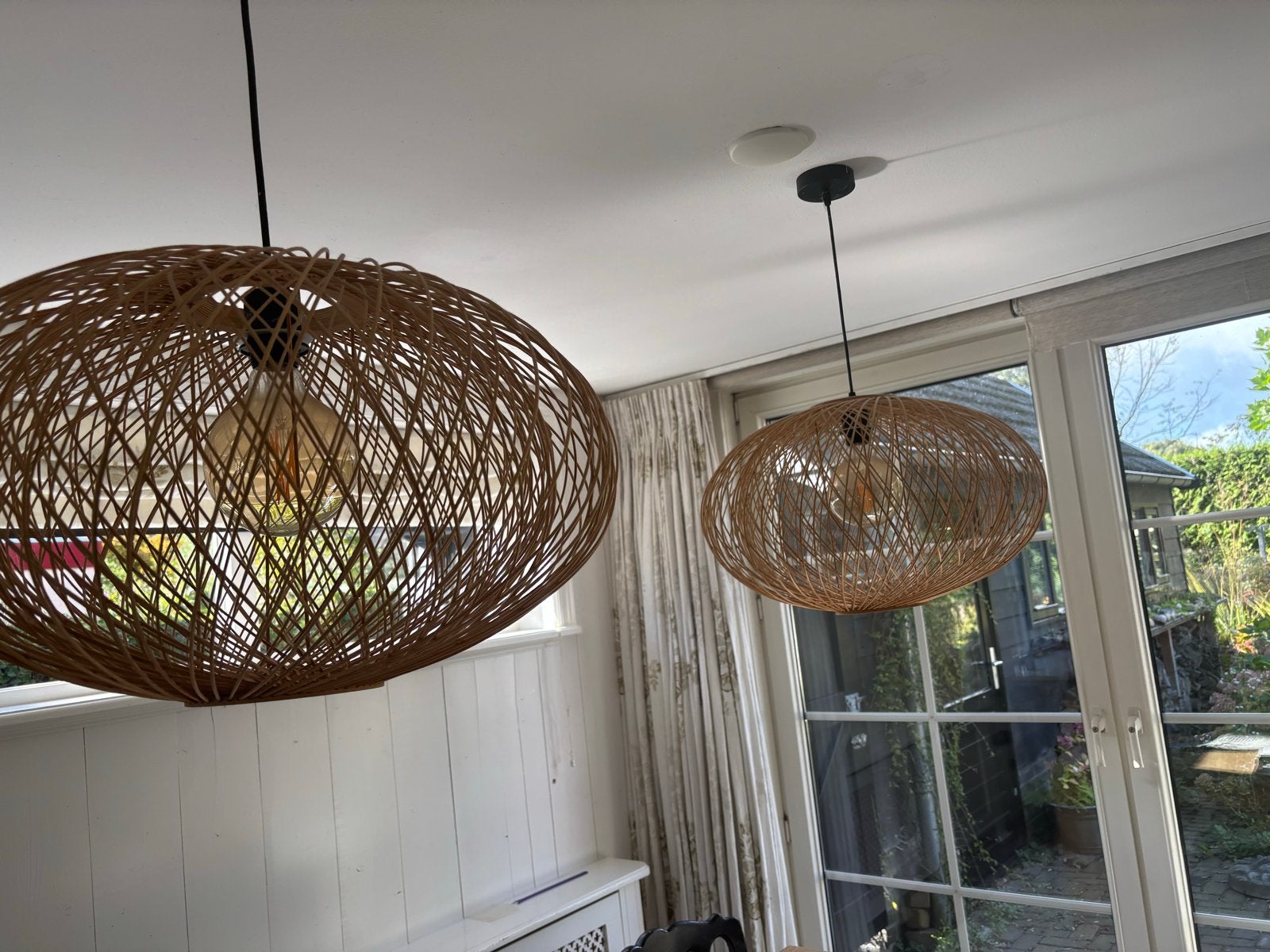 Set van 2 IKEA rotan hanglampen, Ophalen of Verzenden, Gebruikt, Natuurlijk materiaal
