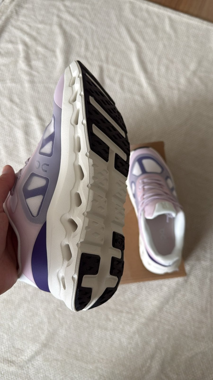 99,99 ! On CLOUDTILT REMIX Sneaker — 39 & 41 IvoryRoze, Ophalen of Verzenden, Zo goed als nieuw, Roze, Sneakers of Gympen