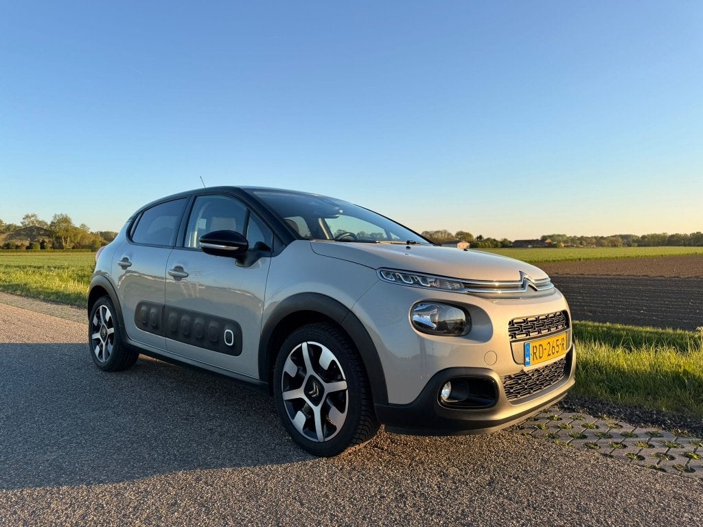 Citroën C3 1.2 Puretech 82pk 2017 Grijs, 40 €/maand, Zwart, 1199 cc, 450 kg