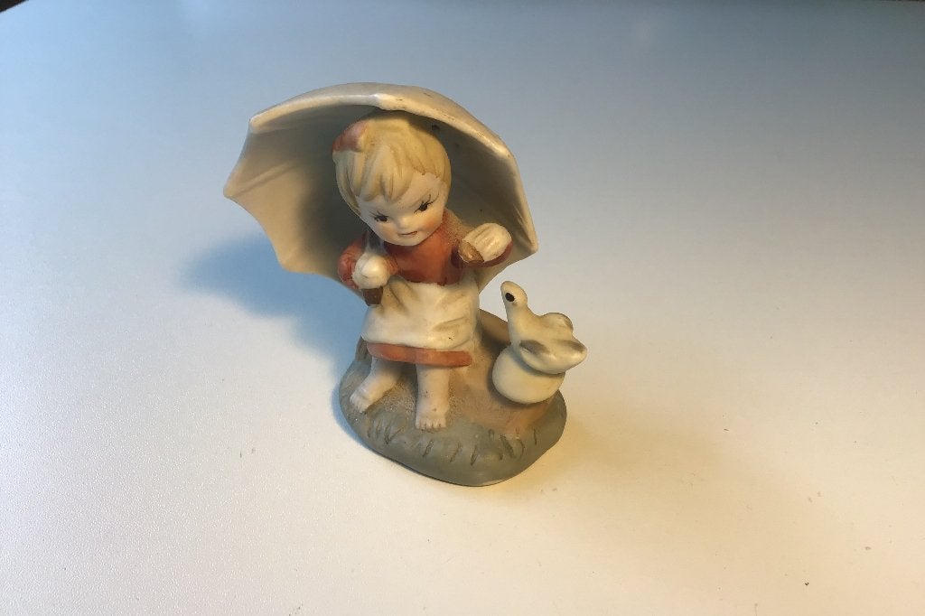 Vintage beeldje meisje met paraplu, Verzamelen, Beelden en Beeldjes, Ophalen of Verzenden, Gebruikt, Mens