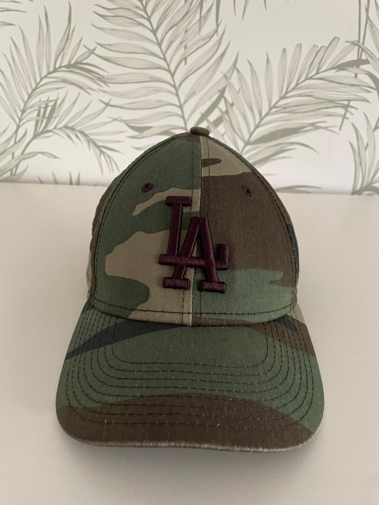 New Era pet youth/ Cameo Ess LA 940, Ophalen of Verzenden, Gebruikt, Jongen of Meisje, Pet