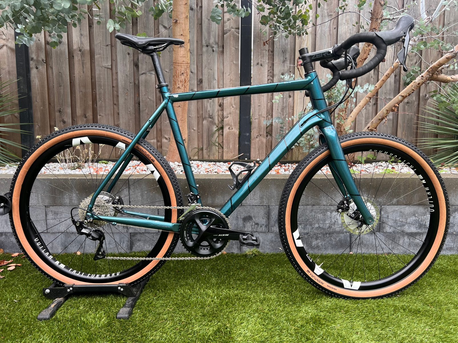 Kinesis Tripster Gravelbike | Fast forward | FFWD | Shimano, Gravelbike, Aluminium, 57 tot 61 cm, Tripster