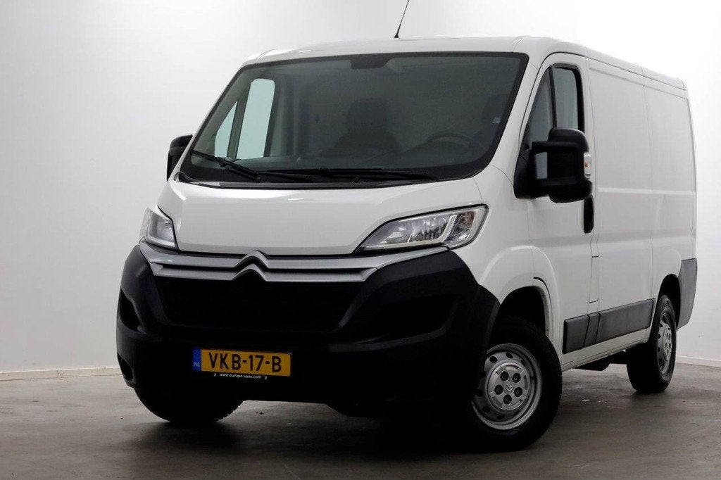 Citroën Jumper 30 2.2 BlueHDi 140pk L1H1 Airco/Navi/Camera, Auto's, Citroën, Voorwielaandrijving, Jumper, Gebruikt, Euro 6