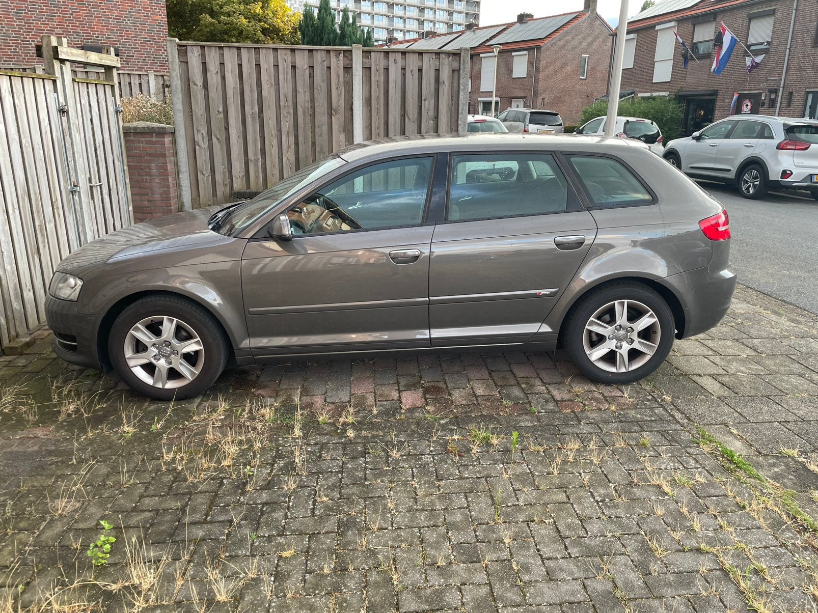 Audi A3 1.2TFSI 77KW SB 2011 Grijs, Voorwielaandrijving, Stof, Zwart, 4 cilinders