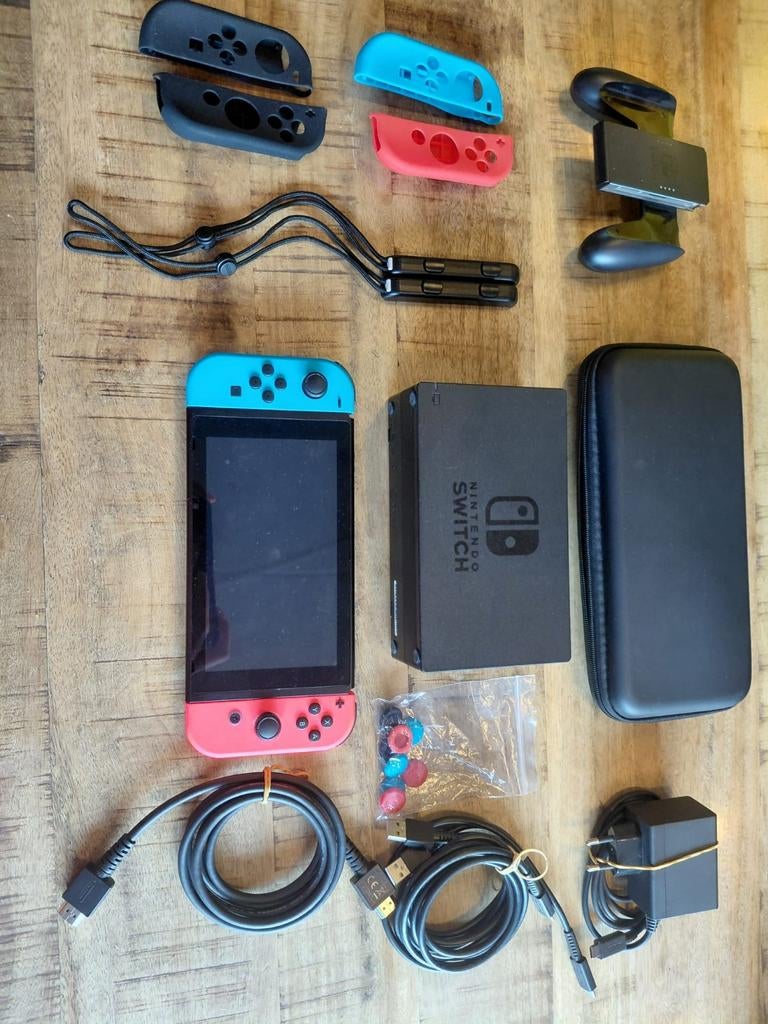 Nintendo Switch 1 Original met 2 Pro Controllers en 5 Games, Ophalen of Verzenden, Switch Original, Met 3 controllers of meer