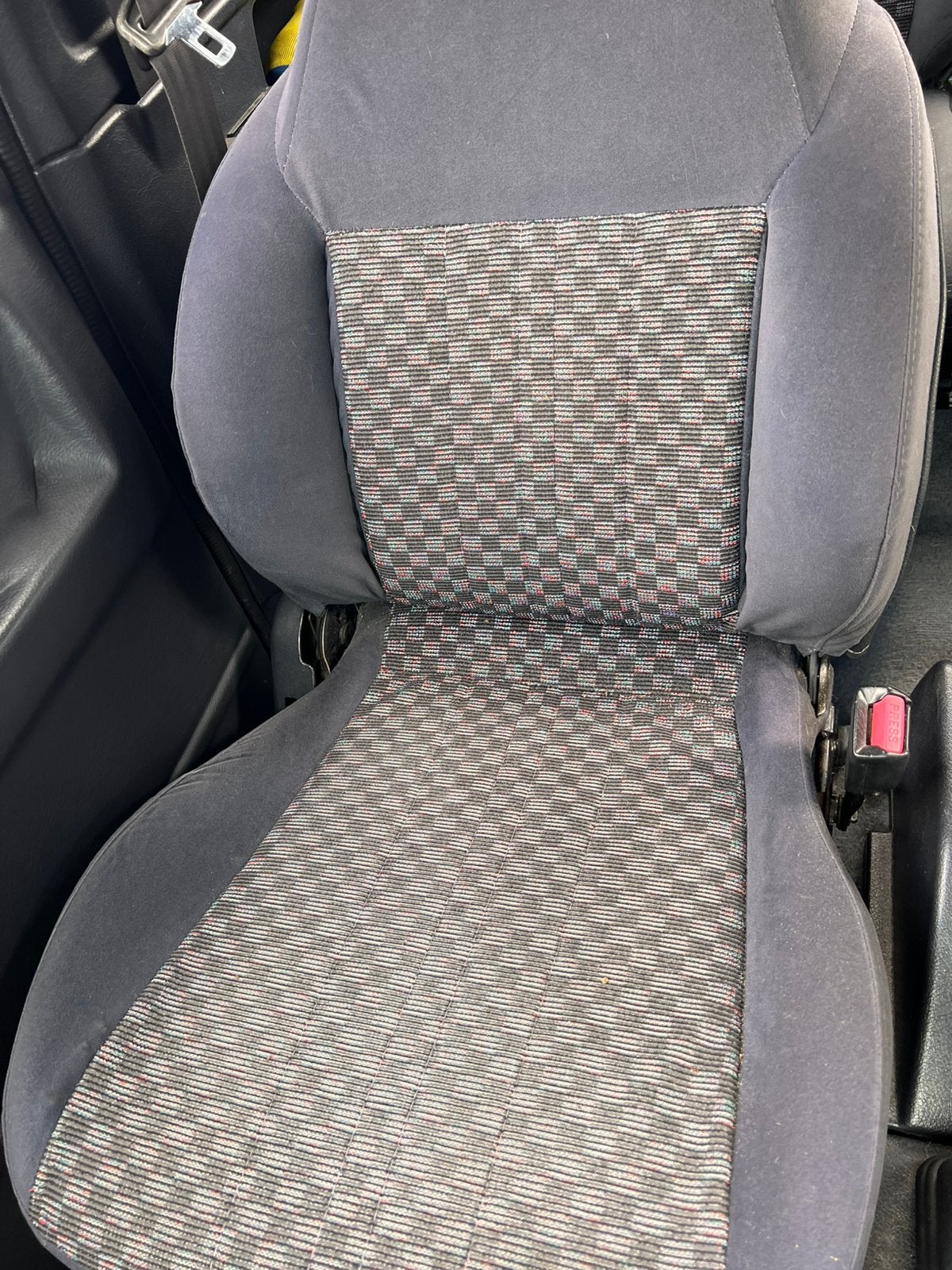 Gezocht Suzuki vitara 1.6 16v voorstoel, Auto-onderdelen, Ophalen, Suzuki