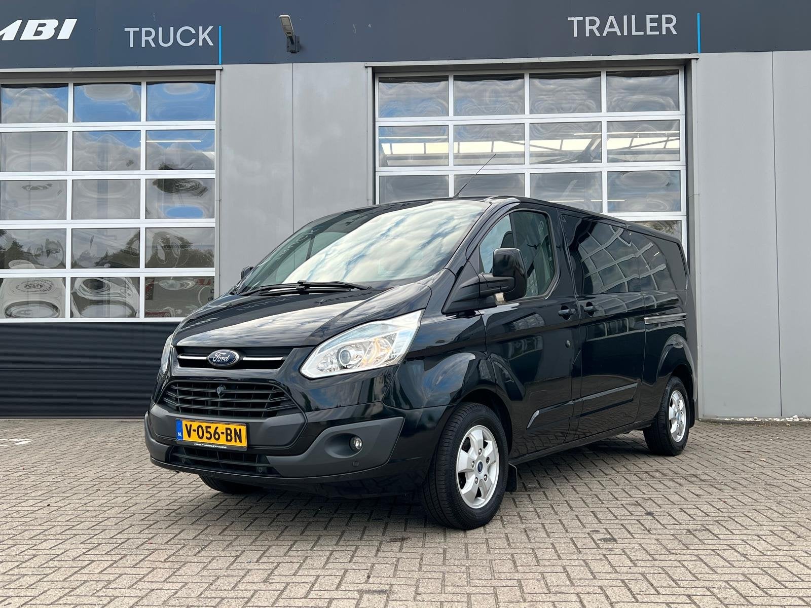 Ford Transit Custom 290 2.2 TDCI L2H1 Limited DC, Auto's, Voorwielaandrijving, Euro 5, Gebruikt, 4 cilinders