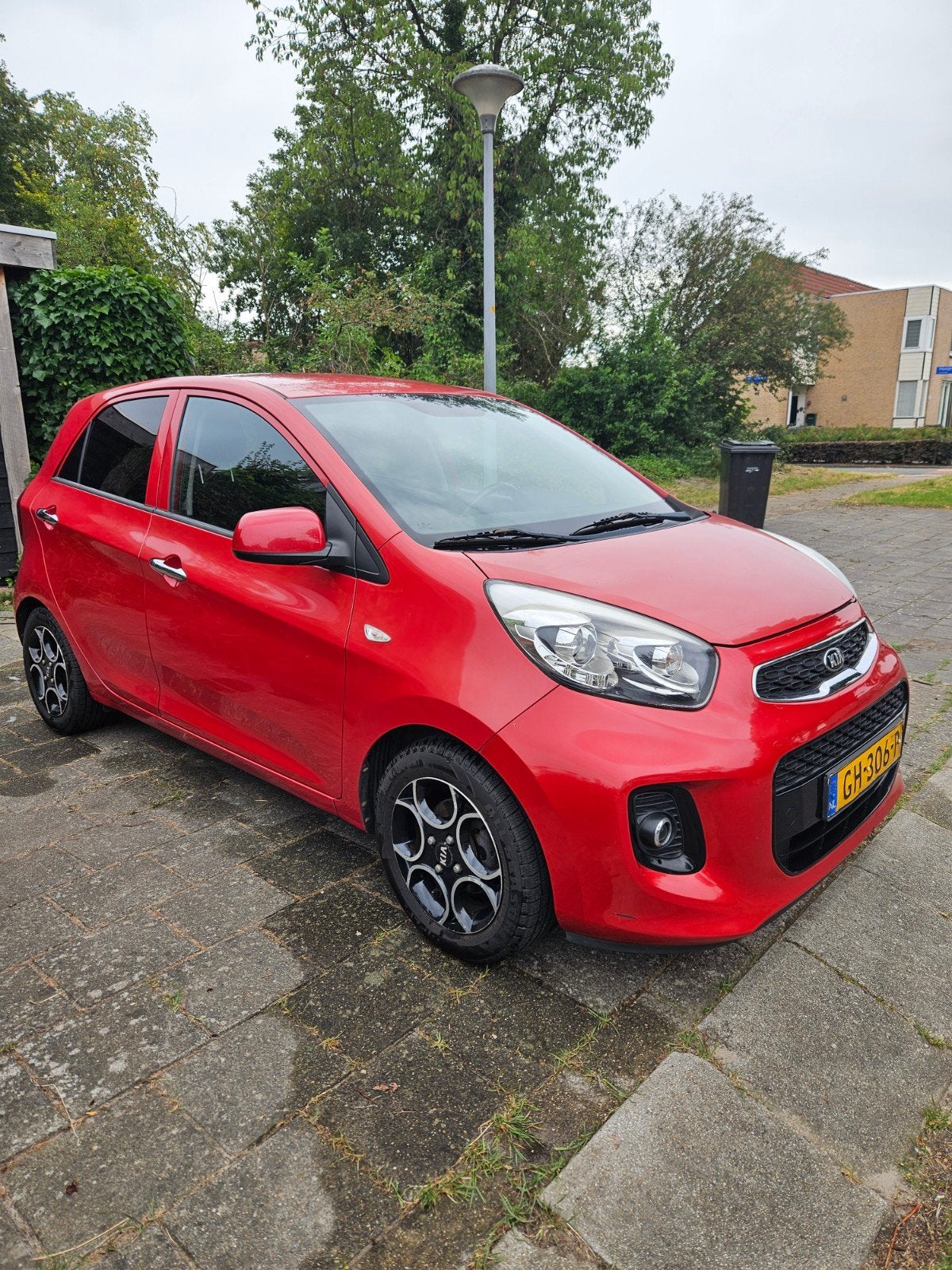 Kia Picanto 1.0 Cvvt 5-DRS 2015 Rood, Auto's, Kia, Stof, 400 kg, Origineel Nederlands, 24 km/l