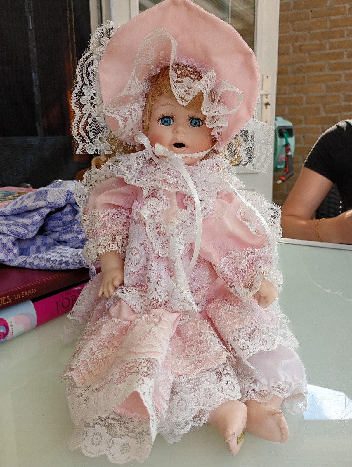 Vintage porseleinen pop met muziekdoosje, Ophalen of Verzenden, Gebruikt, Pop