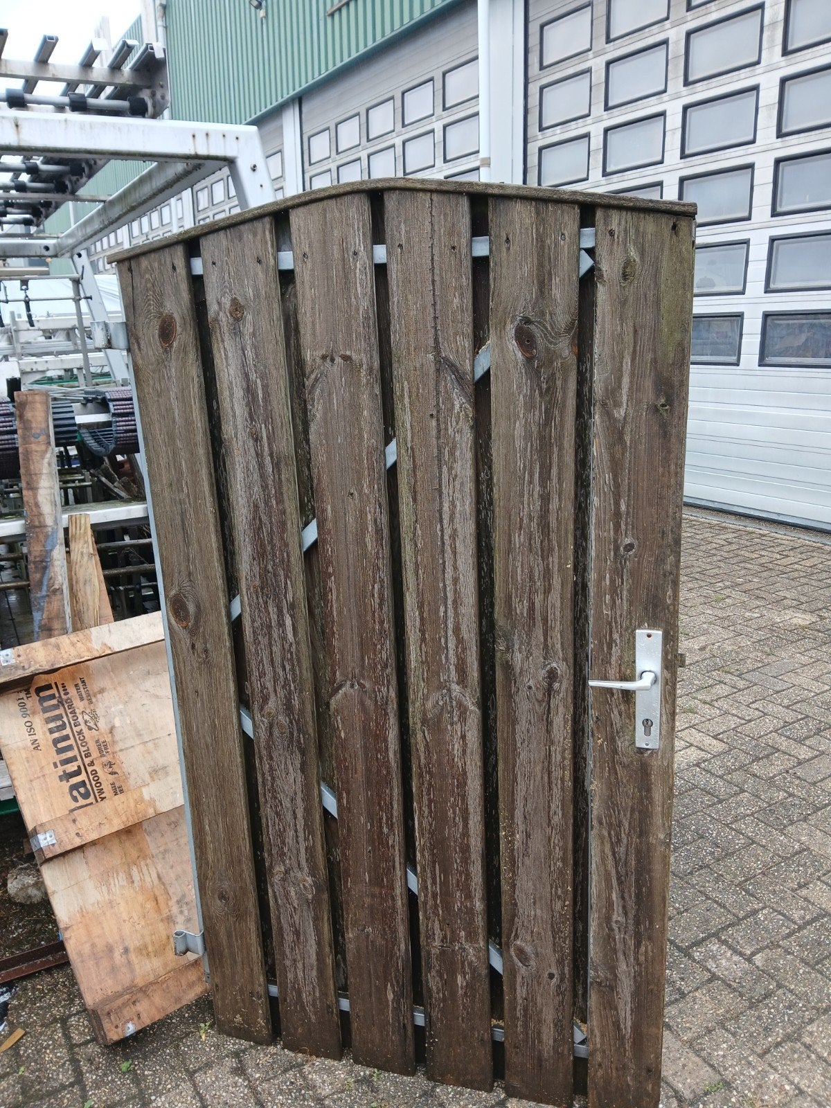 Terrasdeur, tuindeur met ijzeren binnenwerk., Ophalen of Verzenden, Hout, Minder dan 3 meter, 1 tot 2 meter