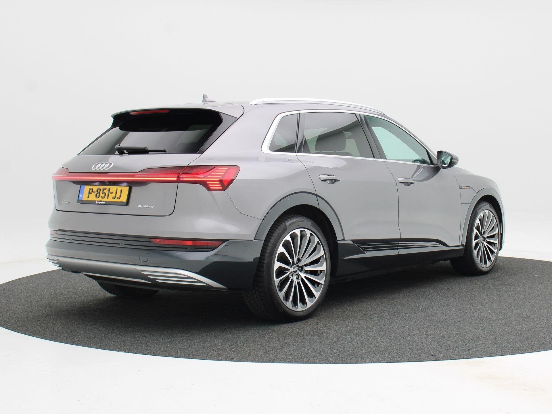 Audi e-tron 55 quattro Business edition Plus 95 kWh 409 Pk |, Automaat, 131 €/maand, Startonderbreker, Zwart