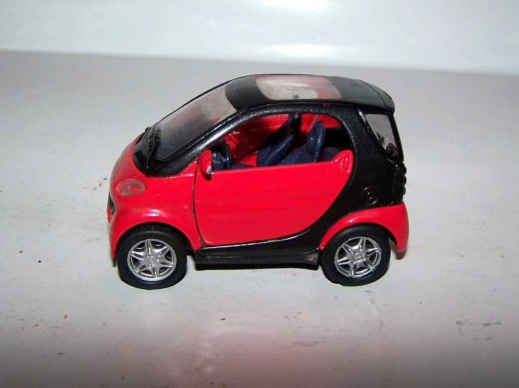 Prachtig Smart City-Coupé model. 1:33. Izgs., Ophalen of Verzenden, Zo goed als nieuw, Auto, Overige merken