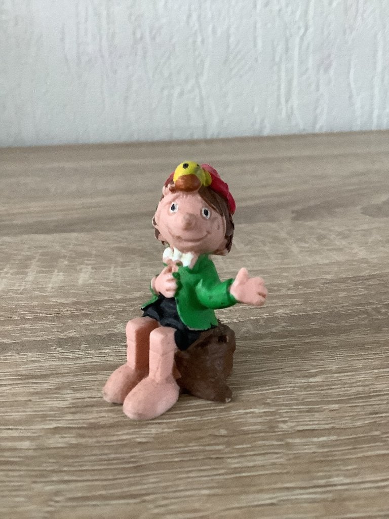 Oud Pinokkio figuur 4 cm hoog 2,50 euro, Ophalen of Verzenden, Zo goed als nieuw