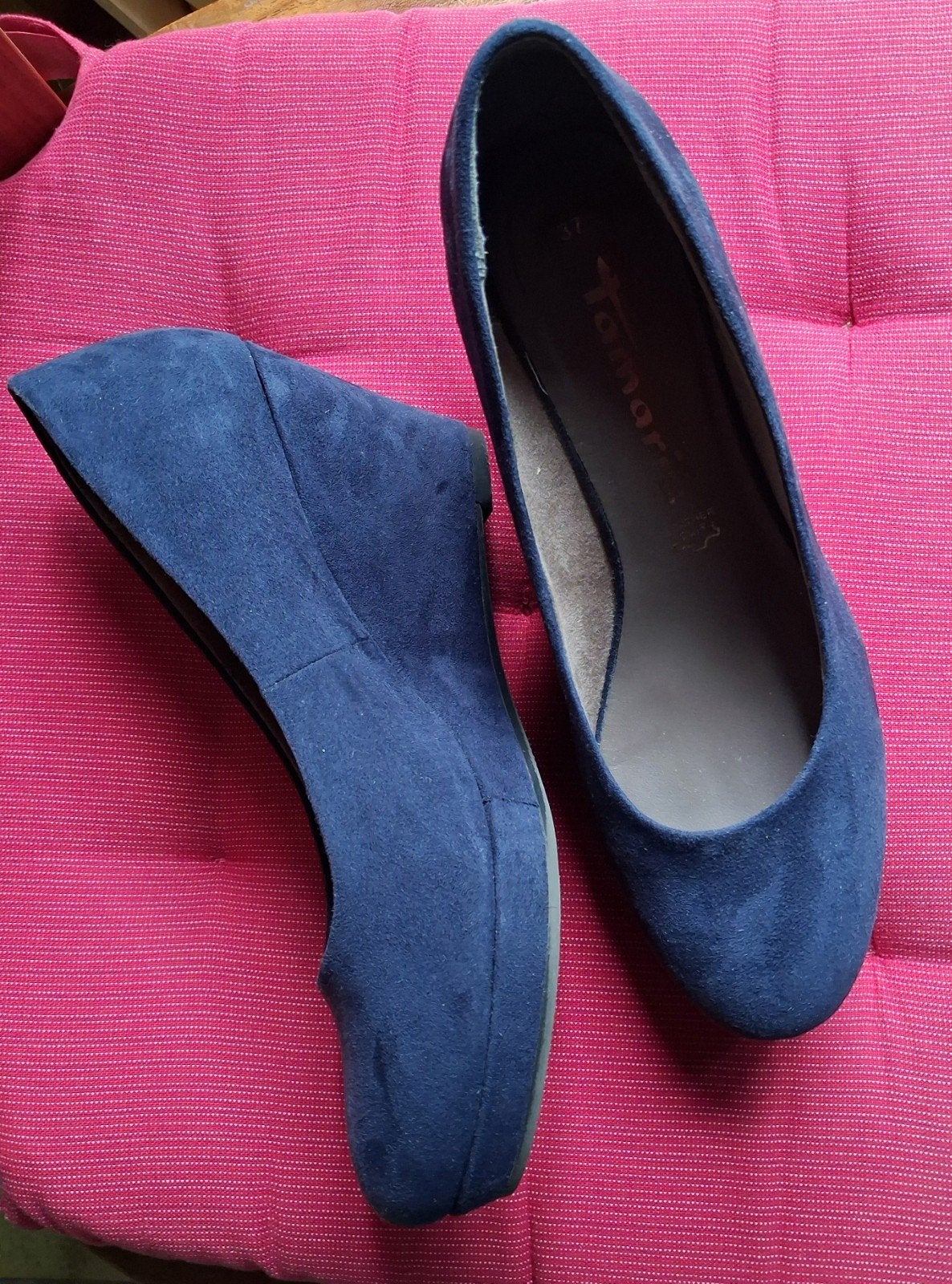 Tamaris sleehakken blauw suede maat 37, Tamaris, Blauw, Ophalen of Verzenden, Zo goed als nieuw