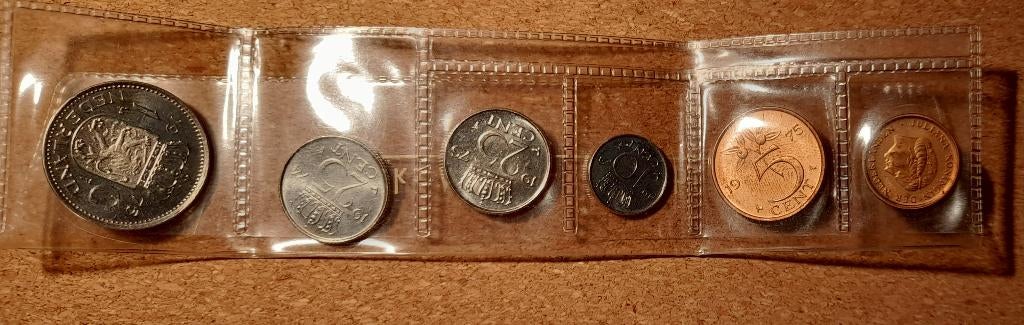 Nederland munten 1975, Postzegels en Munten, Munten | Nederland, Ophalen of Verzenden, Koningin Juliana, Overige waardes, Setje