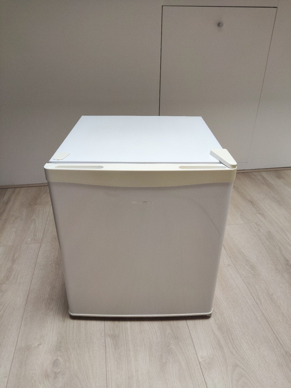 Inventum mini vriezer tafelmodel, Gebruikt, Ophalen of Verzenden, Minder dan 75 liter, Energieklasse A of zuiniger