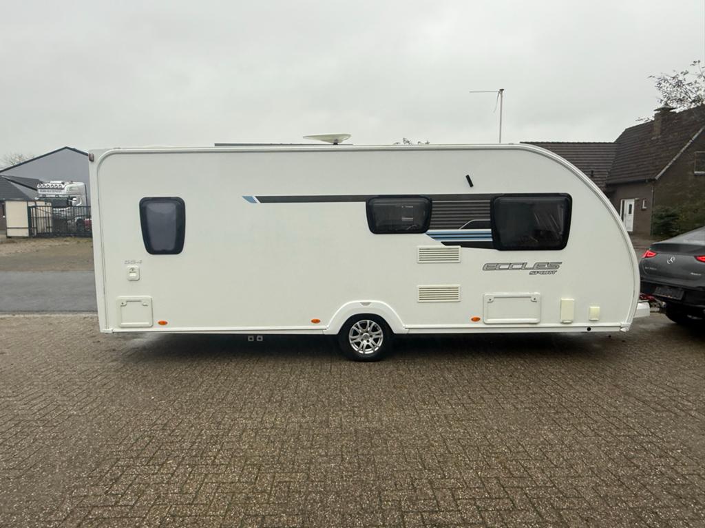 Swift Sterling Eccles Sport 554 Caravan uit 2013, Caravans en Kamperen, Vast bed, Rondzit, Bedrijf, Swift