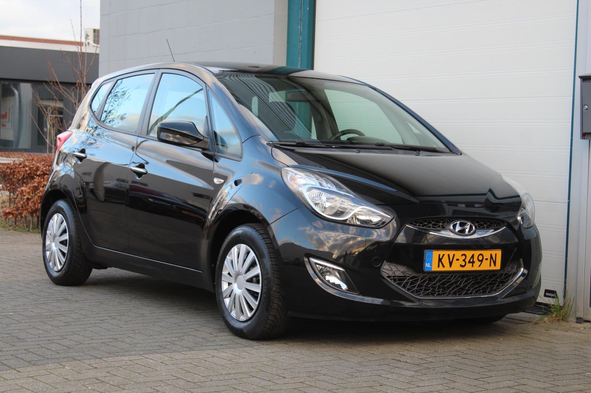 Hyundai Ix20 1.6i i-Motion|Automaat|Navi|Camera|, Auto's, Euro 5, 1591 cc, 4 cilinders, Zwart