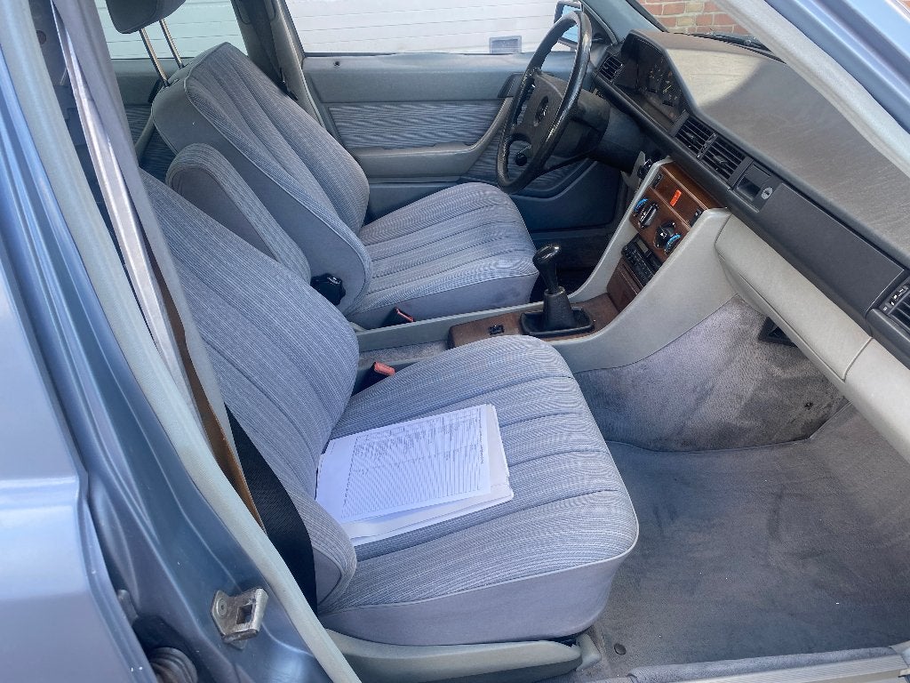 Mercedes 250D, W124, 1986 Oldtimer Belastingvrij met APK, foto 12