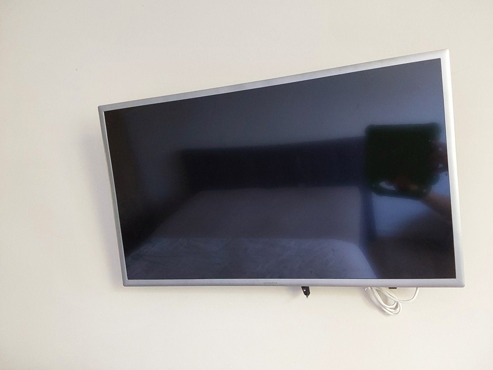 Samsung tv 43 cm x 73 cm + ophangbeugel/standaard/afstandb., Ophalen, 50 Hz, Samsung