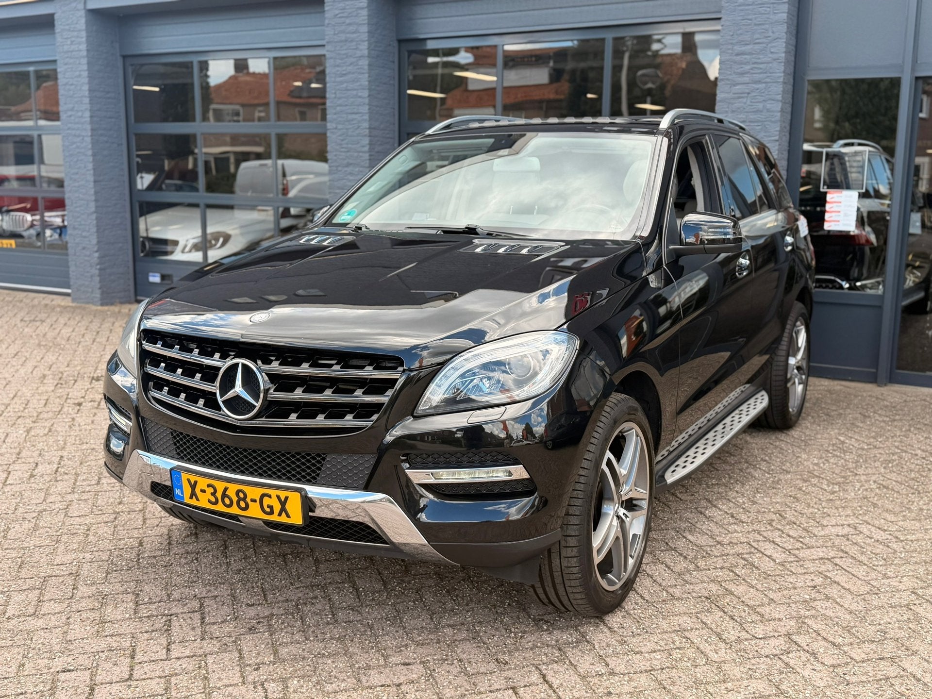 Mercedes-Benz M-klasse 350 Amg|Pano|H&K|Leer|Camera|Nap!, Auto's, Euro 5, Gebruikt, Automatische klimaatregeling, Zwart