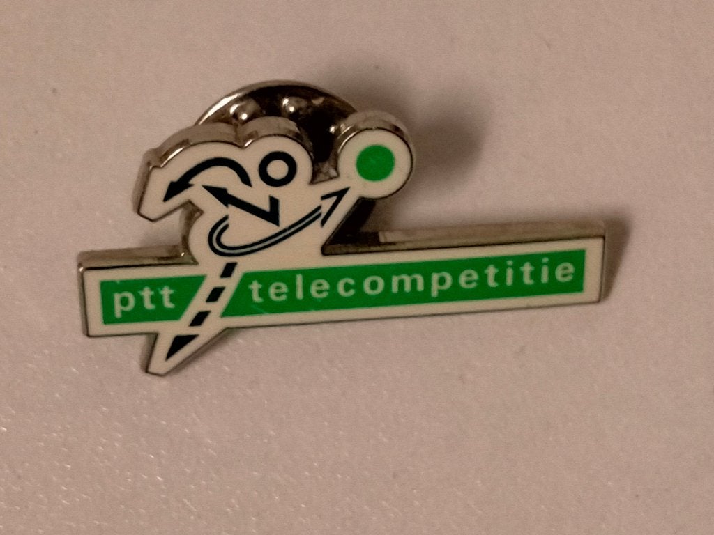PTT Telecompetitie Eredivisie voetbal vintage pin logo sport, Verzamelen, Verzenden, Gebruikt, Sport