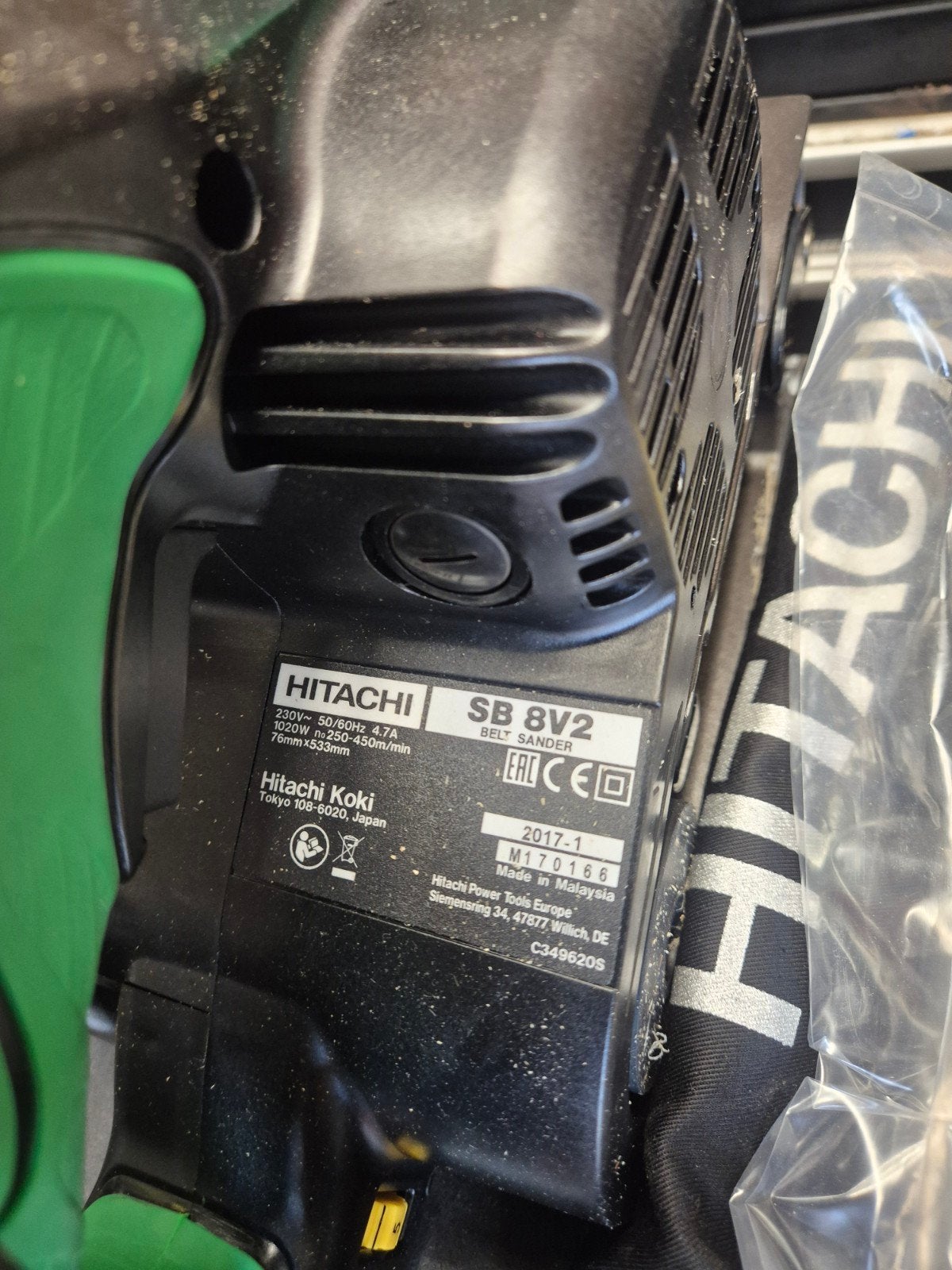 Hitachi Bandschuurmachine SB8V2 - Krachtig en Betrouwbaar, Ophalen of Verzenden, Zo goed als nieuw, Minder dan 600 watt, Bandschuurmachine