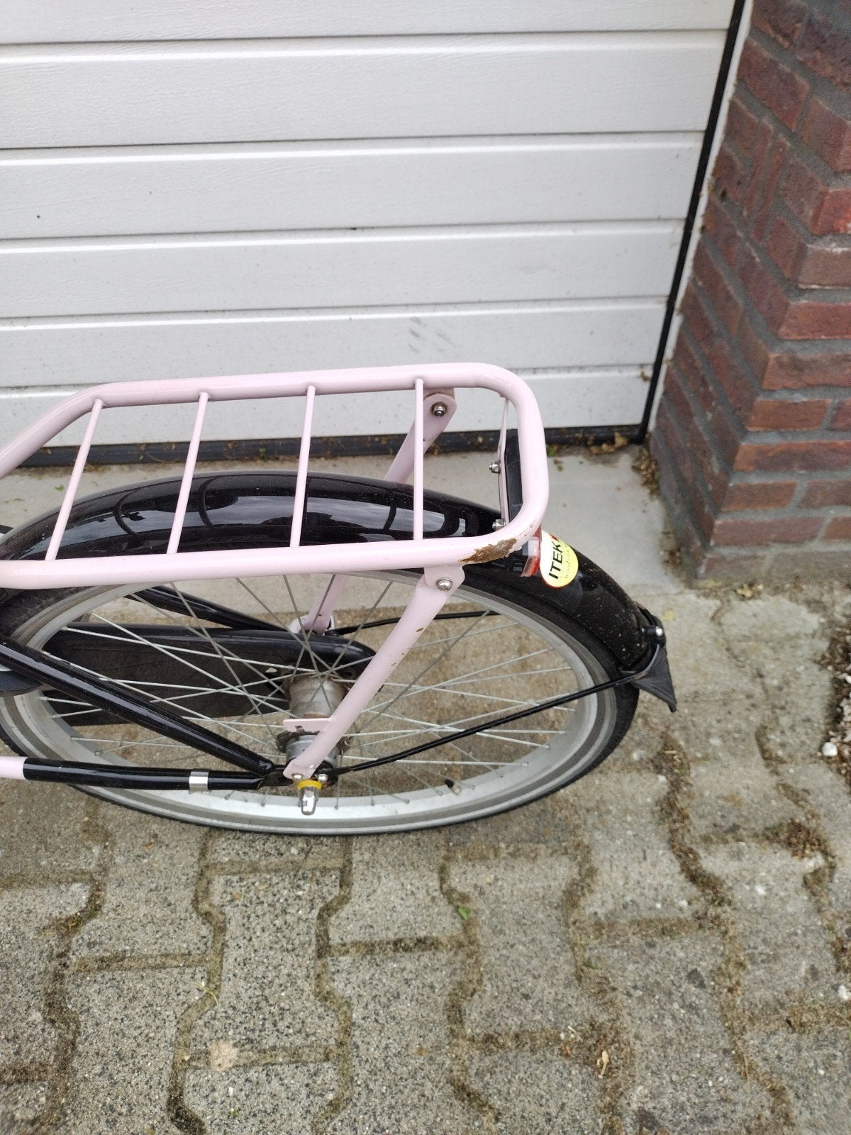 24/26 inch meisjesfiets Amigo Bauhaus, Gebruikt, Velgrem, Handrem, Amigo Bauhaus