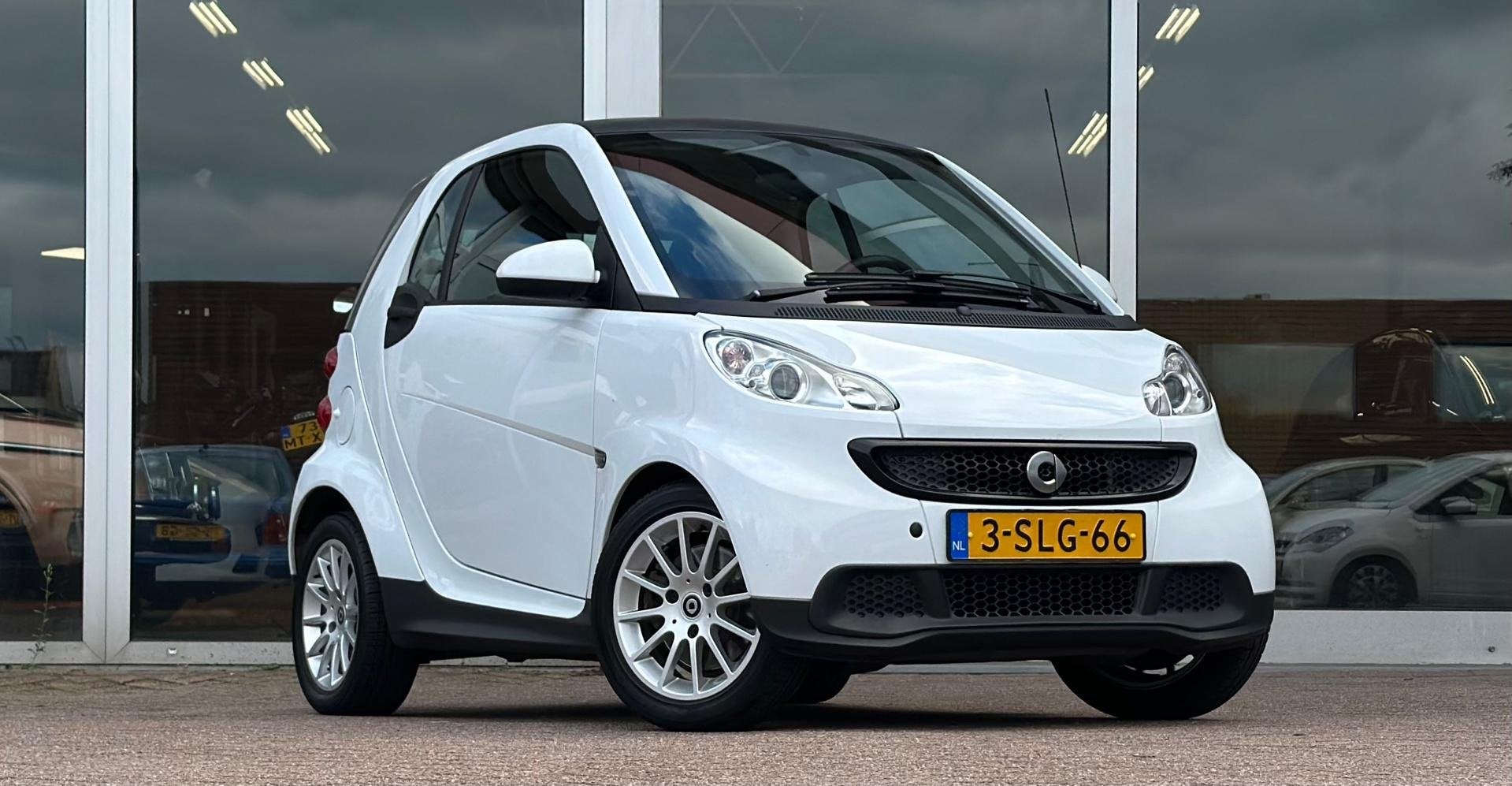 Smart Fortwo coupé 1.0i mhd A/T Edition Pure1e Eigenaar Air, Euro 5, Stof, Gebruikt, Zwart