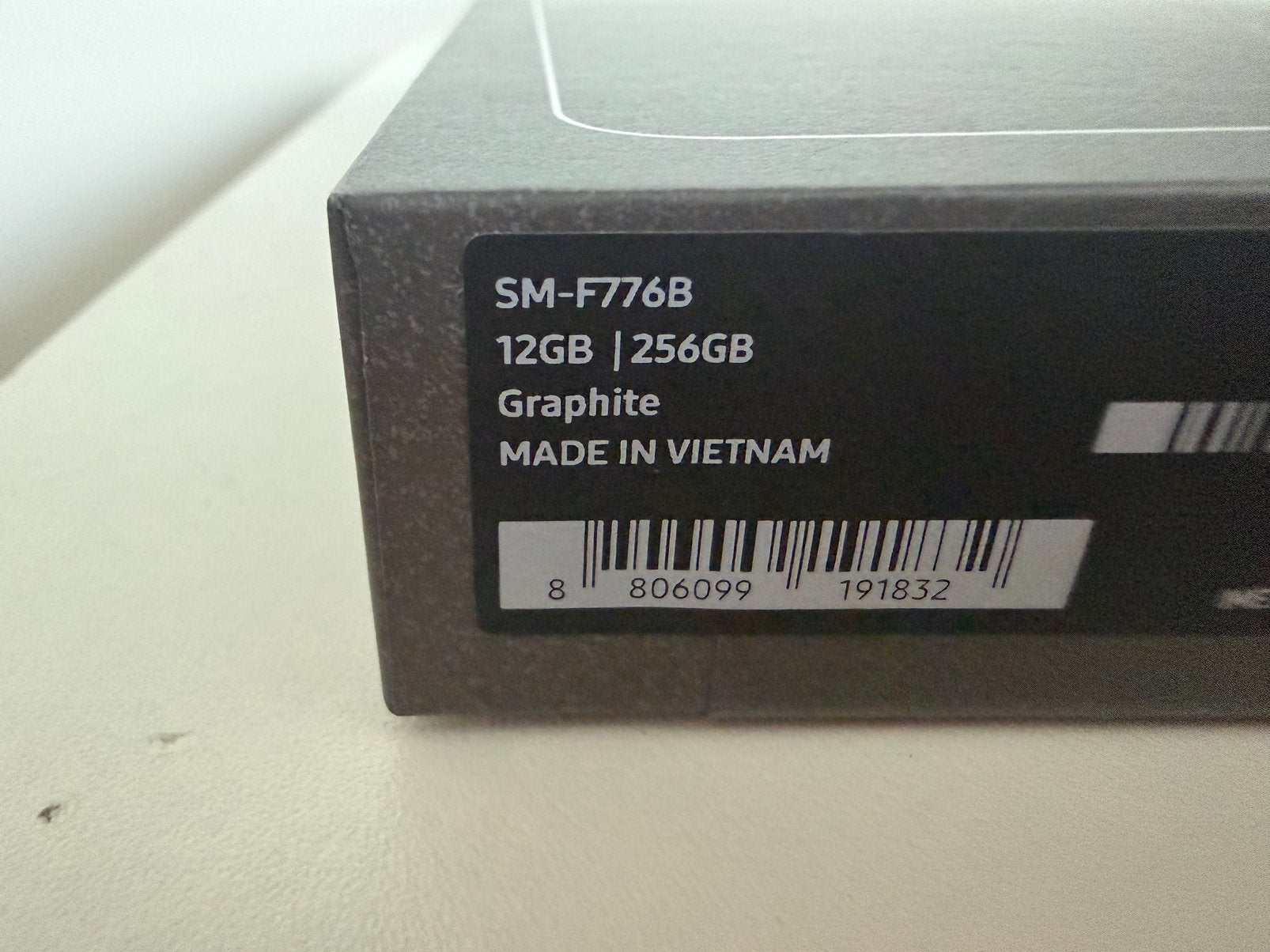 Foto 4 van Z flip 8 256GB 5G nieuw met bon inruilen mogelijk