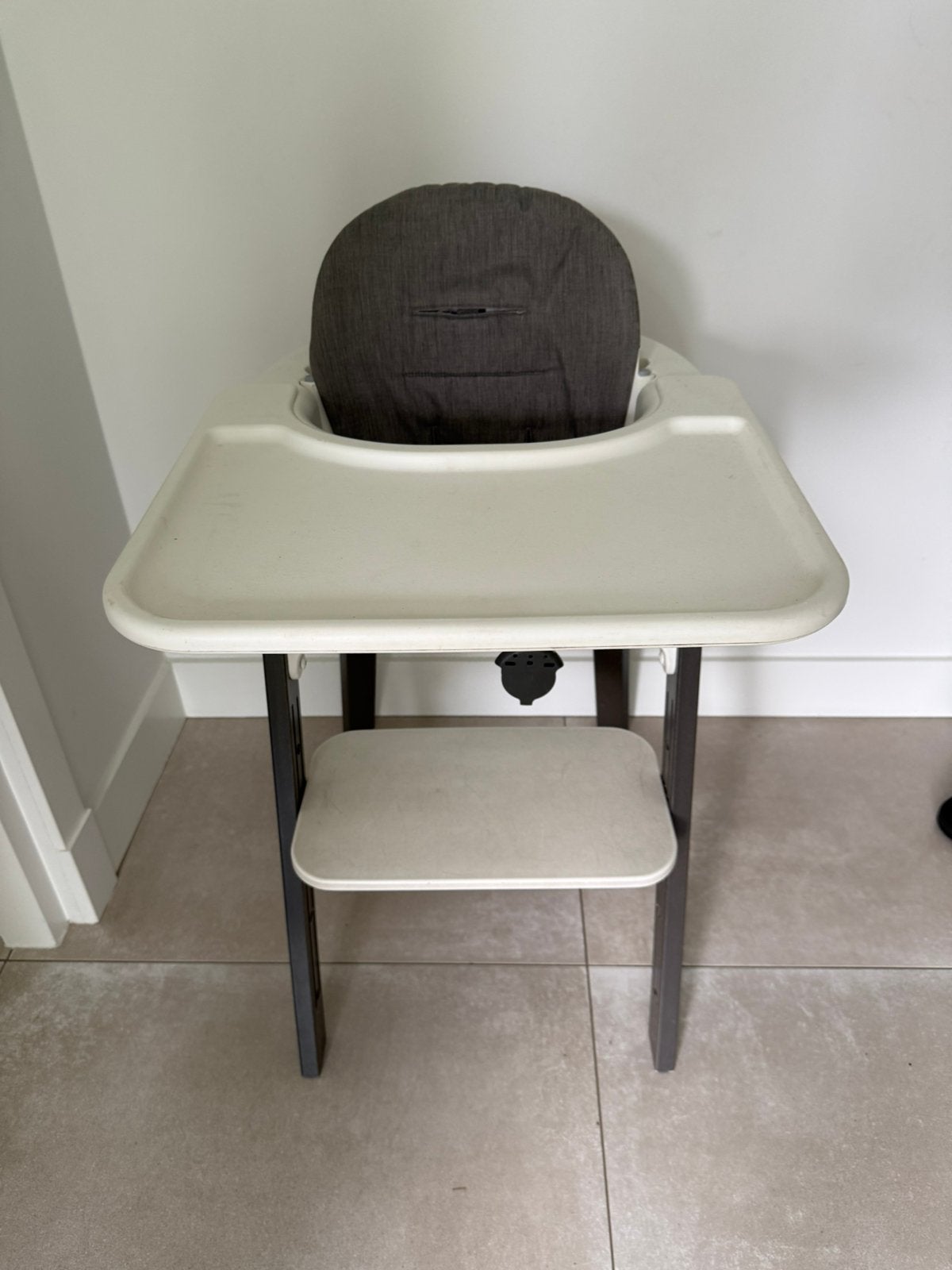 Stokke kinderstoel incl kussentjes, Ophalen, Zo goed als nieuw, Meegroeistoel
