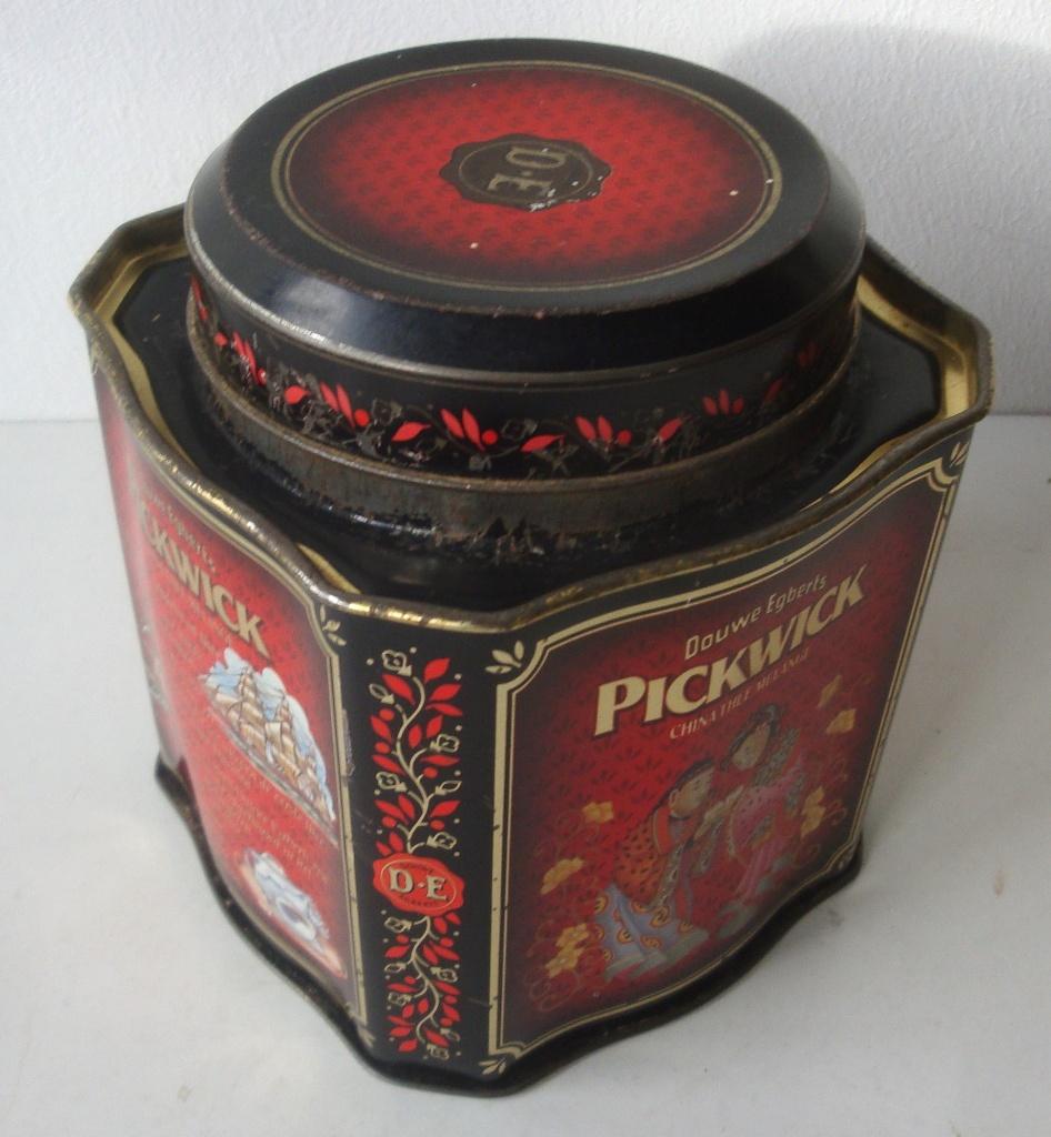 Pickwick China Thee Melange blik, Douwe Egberts, in een beho, Verzamelen, Blikken, Zo goed als nieuw, Thee, Douwe Egberts, Ophalen of Verzenden