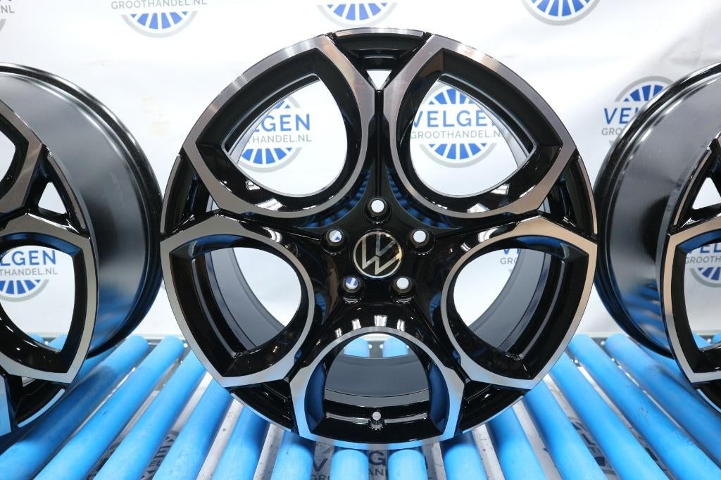 19 inch velgen origineel VW golf 8 R-Line Queenstown 5x112, 19 inch, Velg(en), -, -